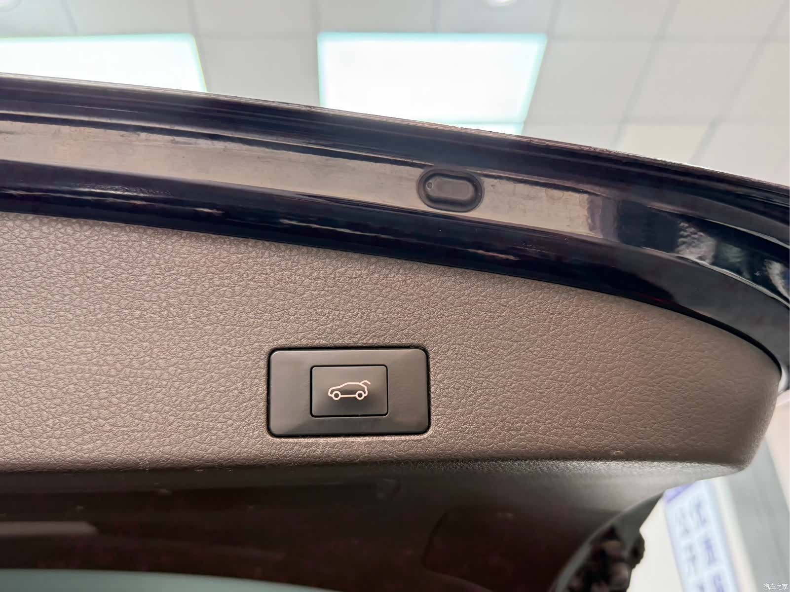 Volkswagen Touareg, 2012 11