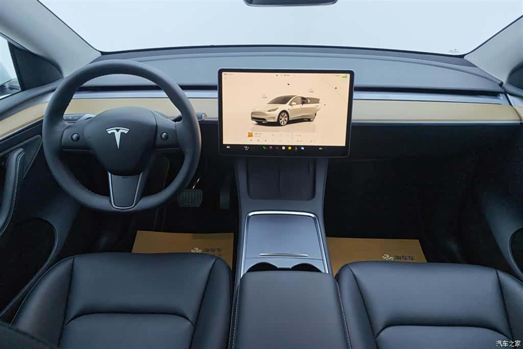 Tesla Model Y, 2022 12