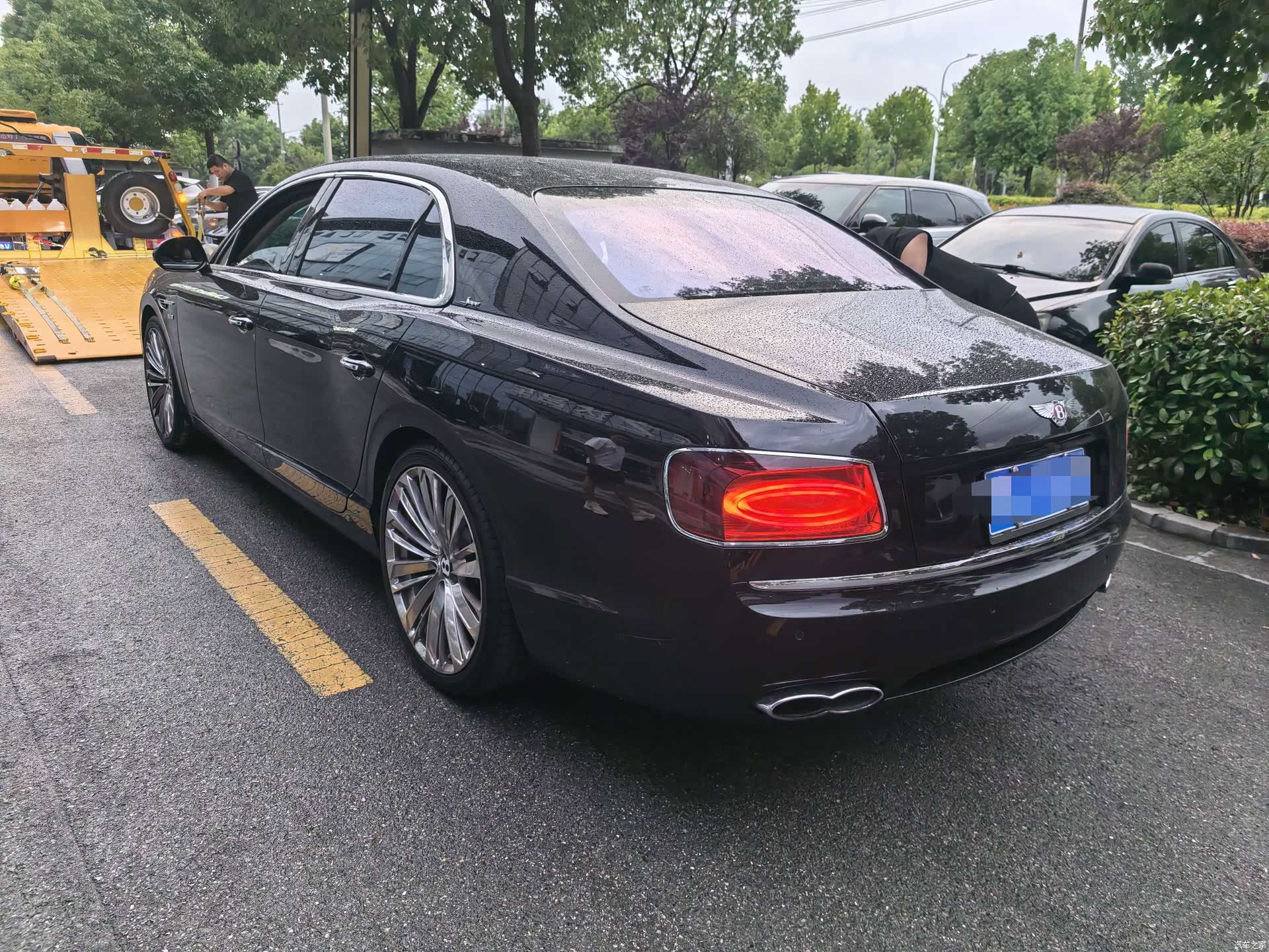 Bentley Flying Spur, 2015 14