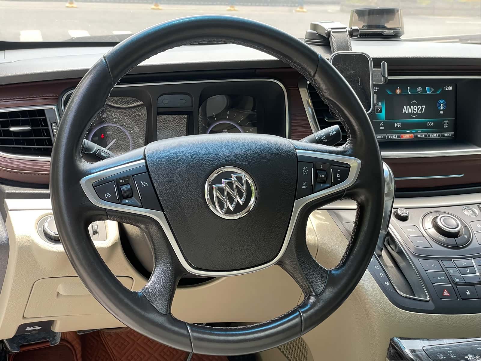 Buick GL8, 2019 8