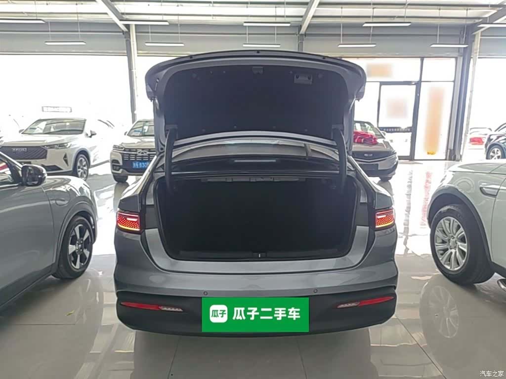 BYD Seal, 2025 19