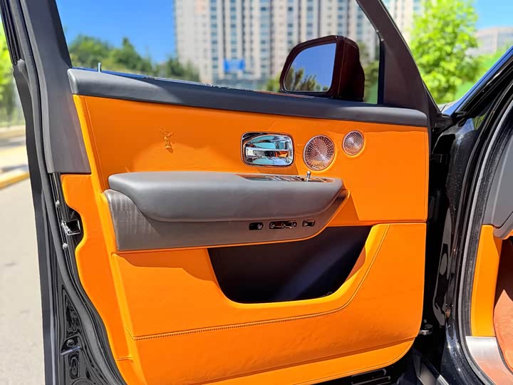 Rolls Royce Cullinan, 2022 года фото 15