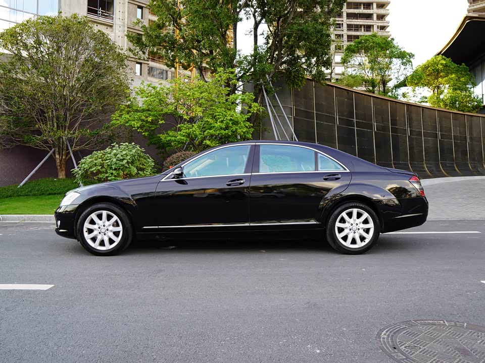 Mercedes-Benz S-class Mercedes-Benz S-class