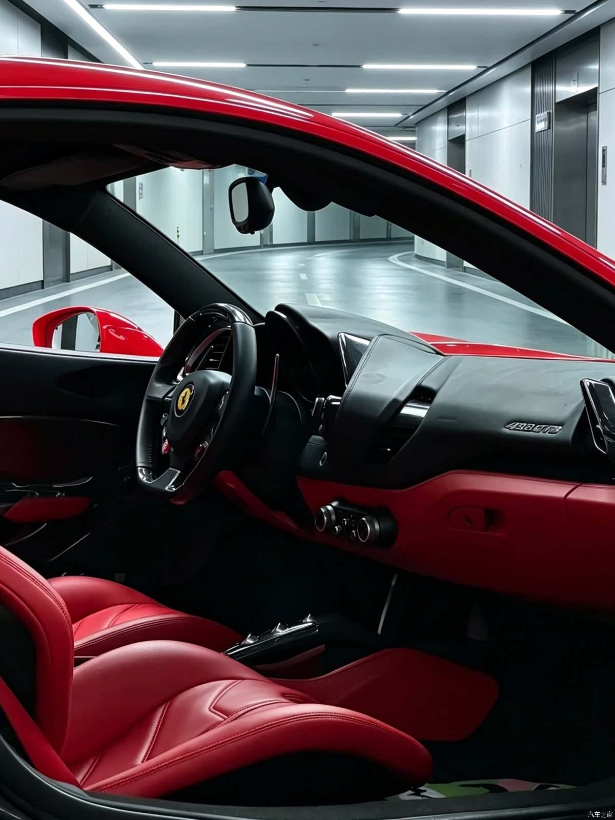 Ferrari 488, 2018 4