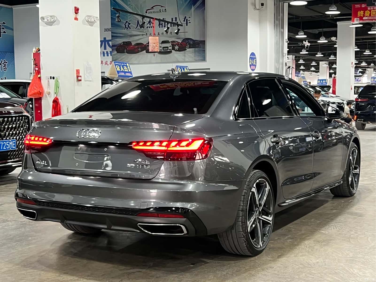 Audi A4L, 2025 все фото
