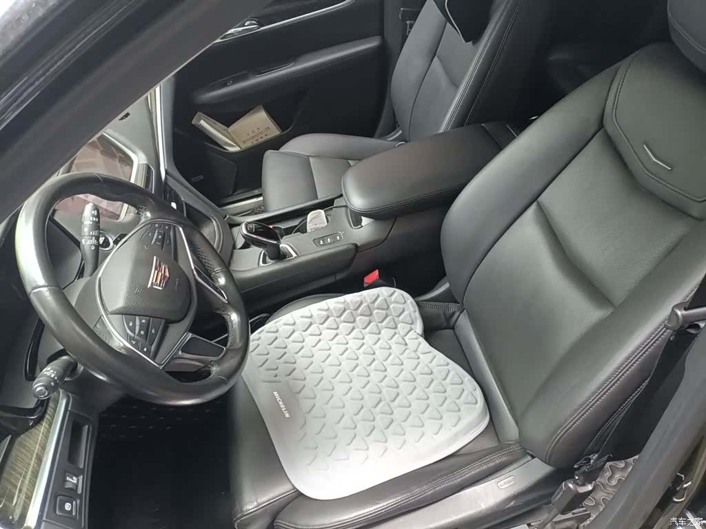 Cadillac XT5, 2017 11