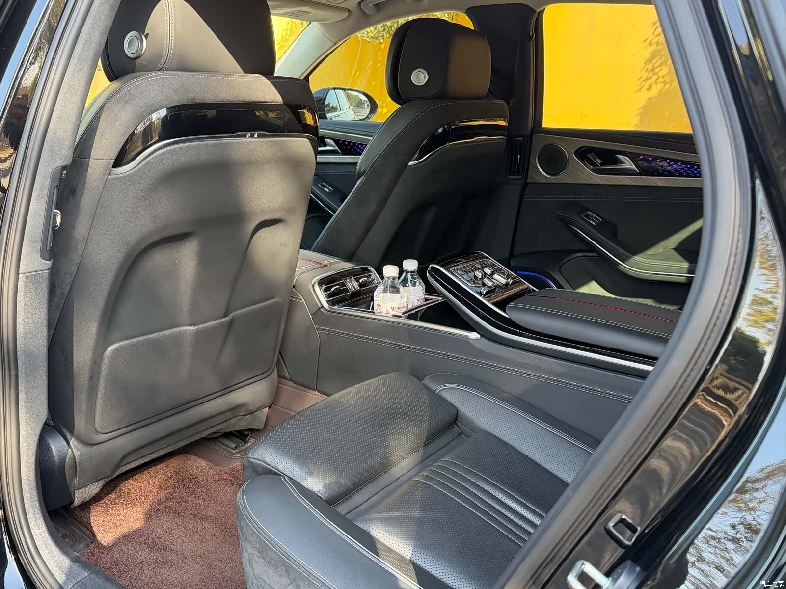 Hongqi H9, 2021 11