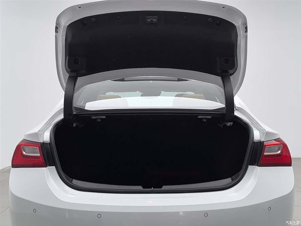 Chevrolet XL, 2017 16