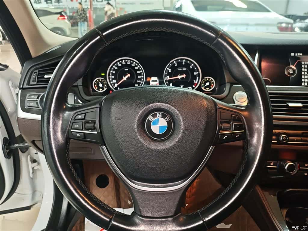 BMW 5 Series, 2016 11