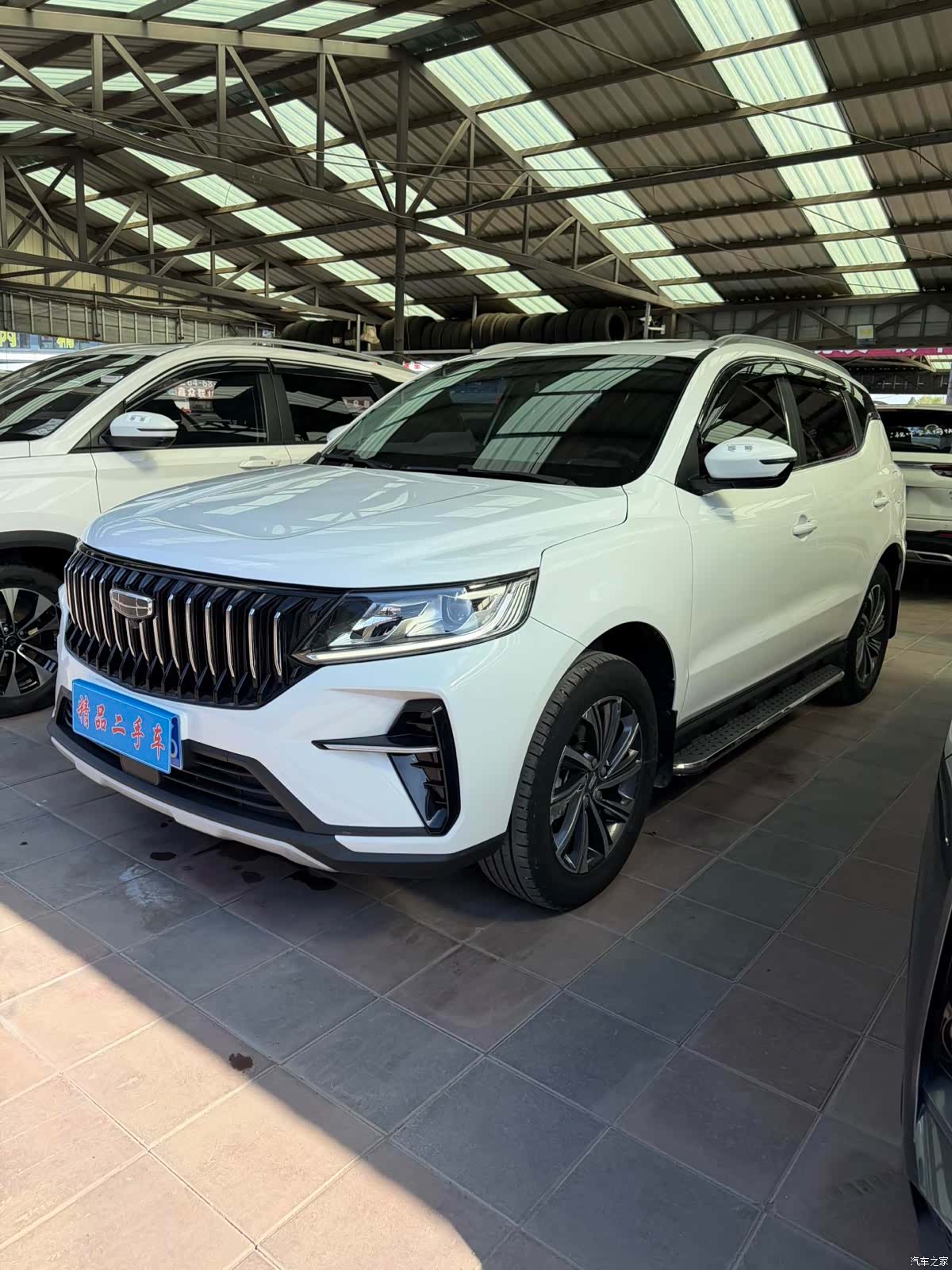 Geely X6, 2022 1
