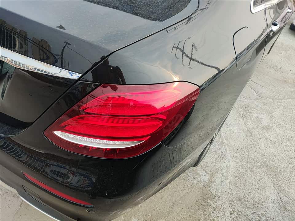 Mercedes-Benz E-class Mercedes-Benz E-class