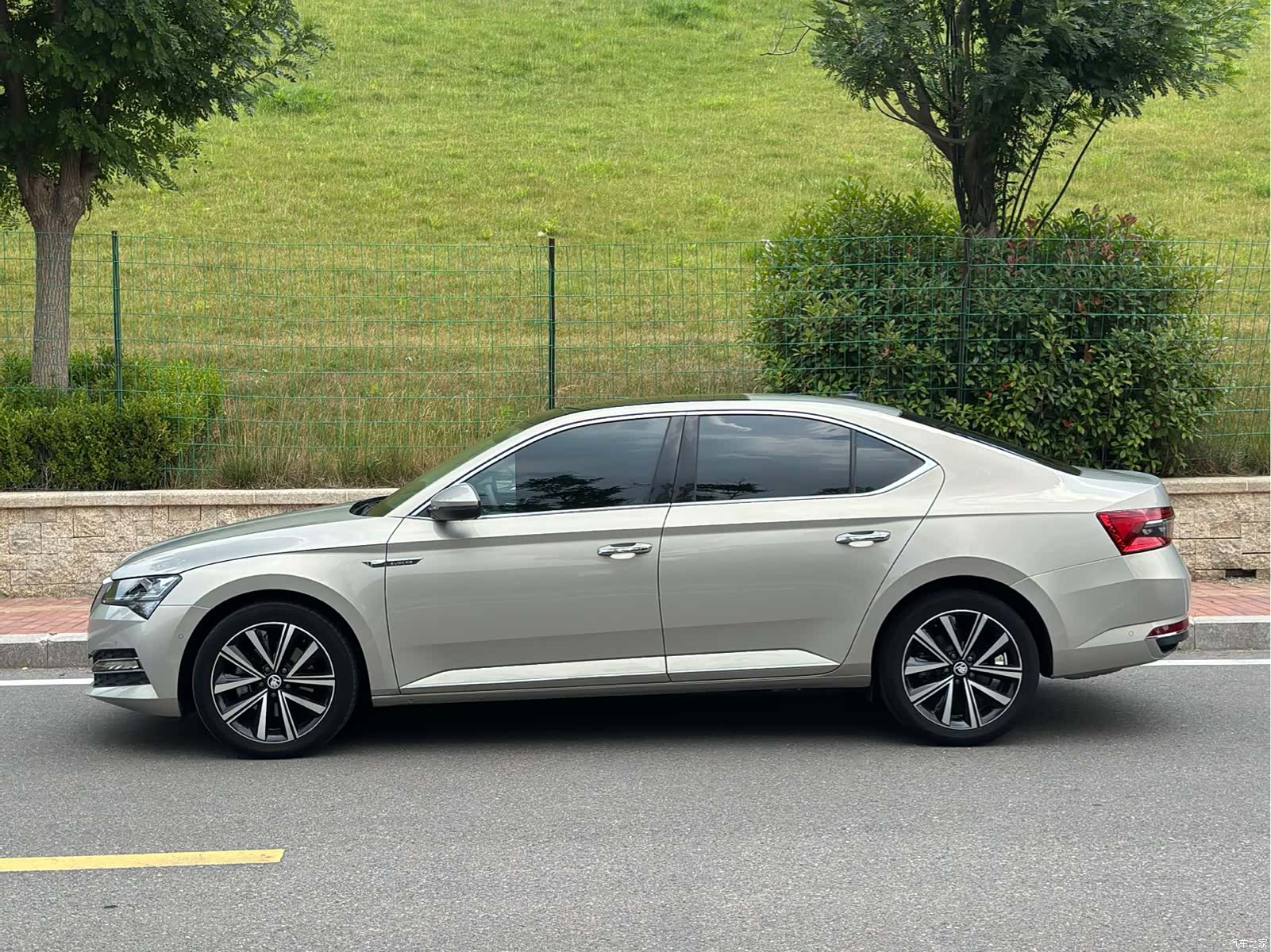 Skoda Superb, 2023 4