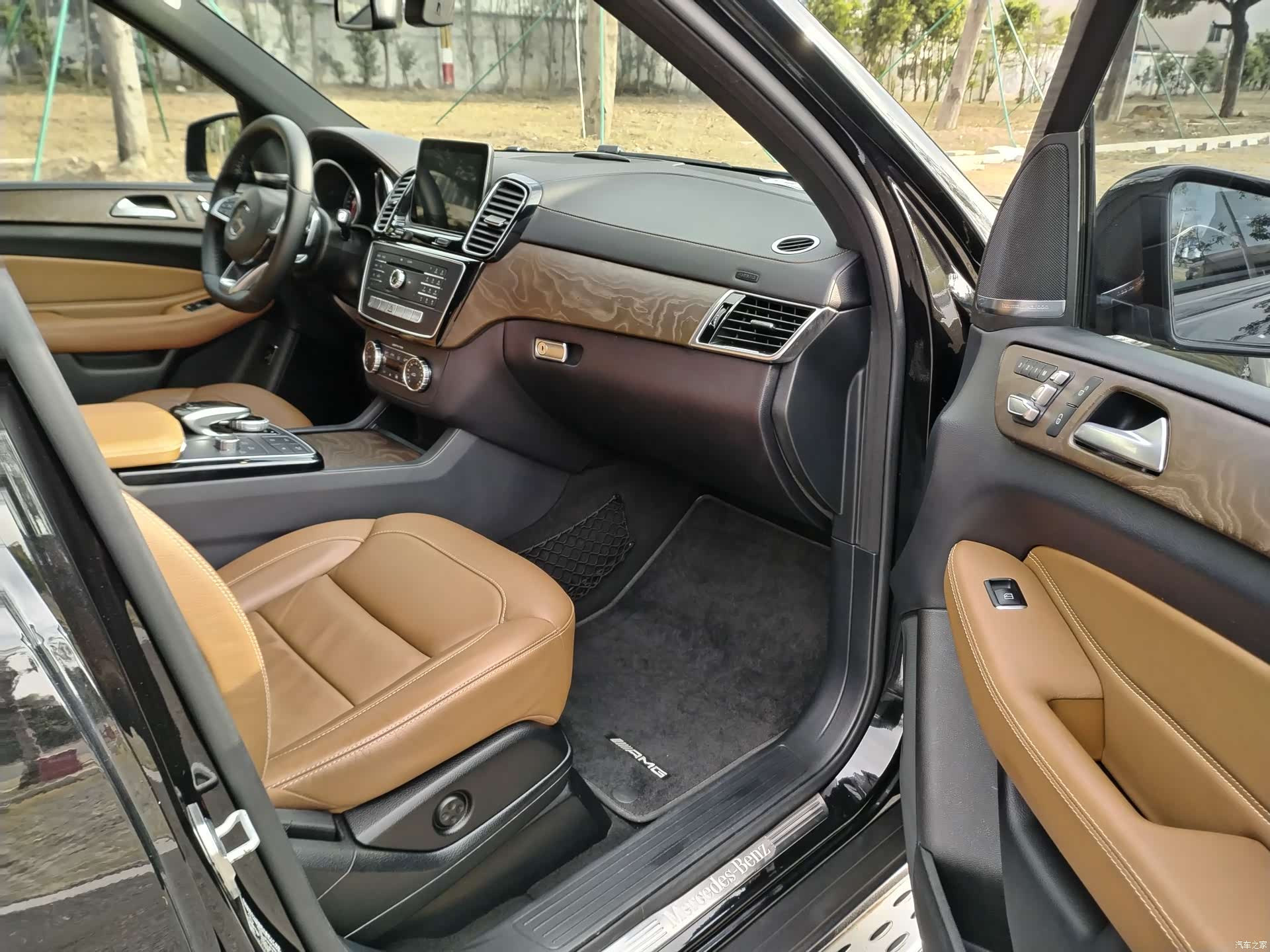 Mercedes-Benz GLE, 2017 16