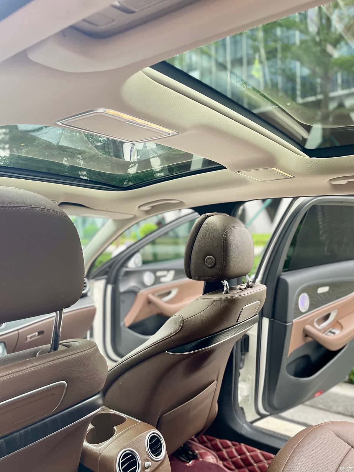 Mercedes-Benz E-Class, 2017 16