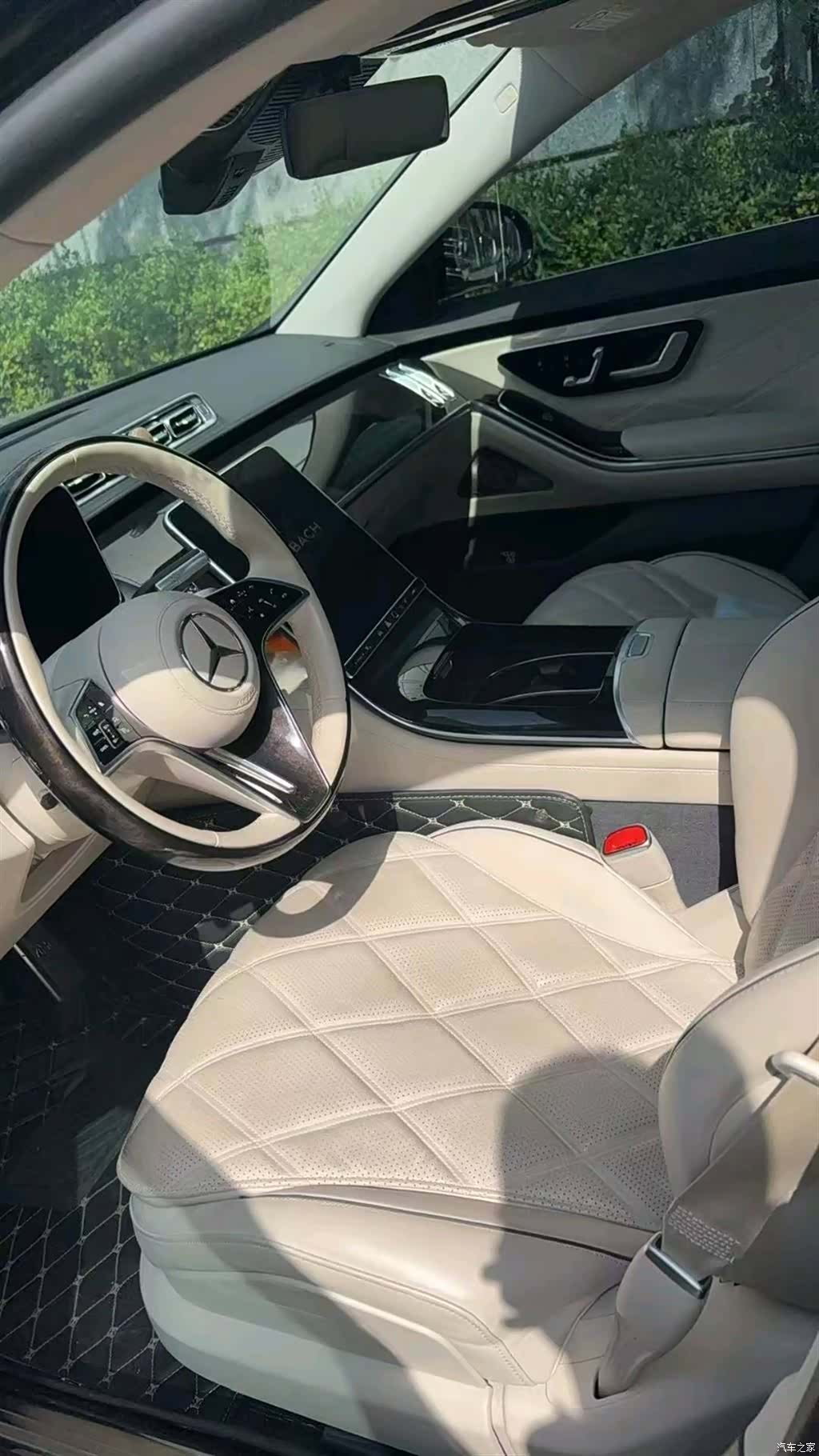 Maybach S-Class, 2023 все фото