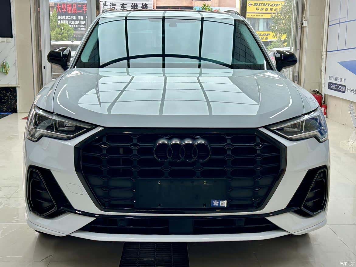 Audi Q3, 2023 2