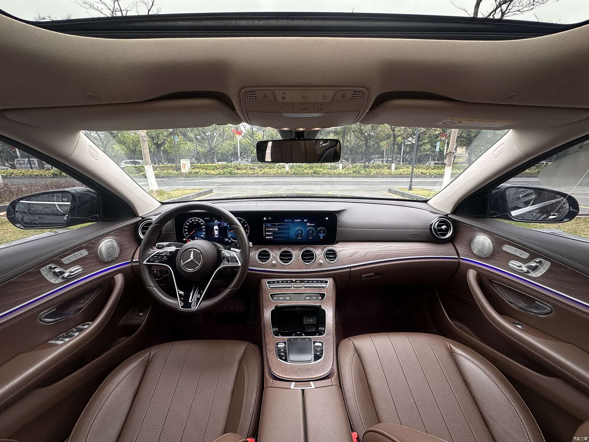 Mercedes-Benz E-Class, 2022 19