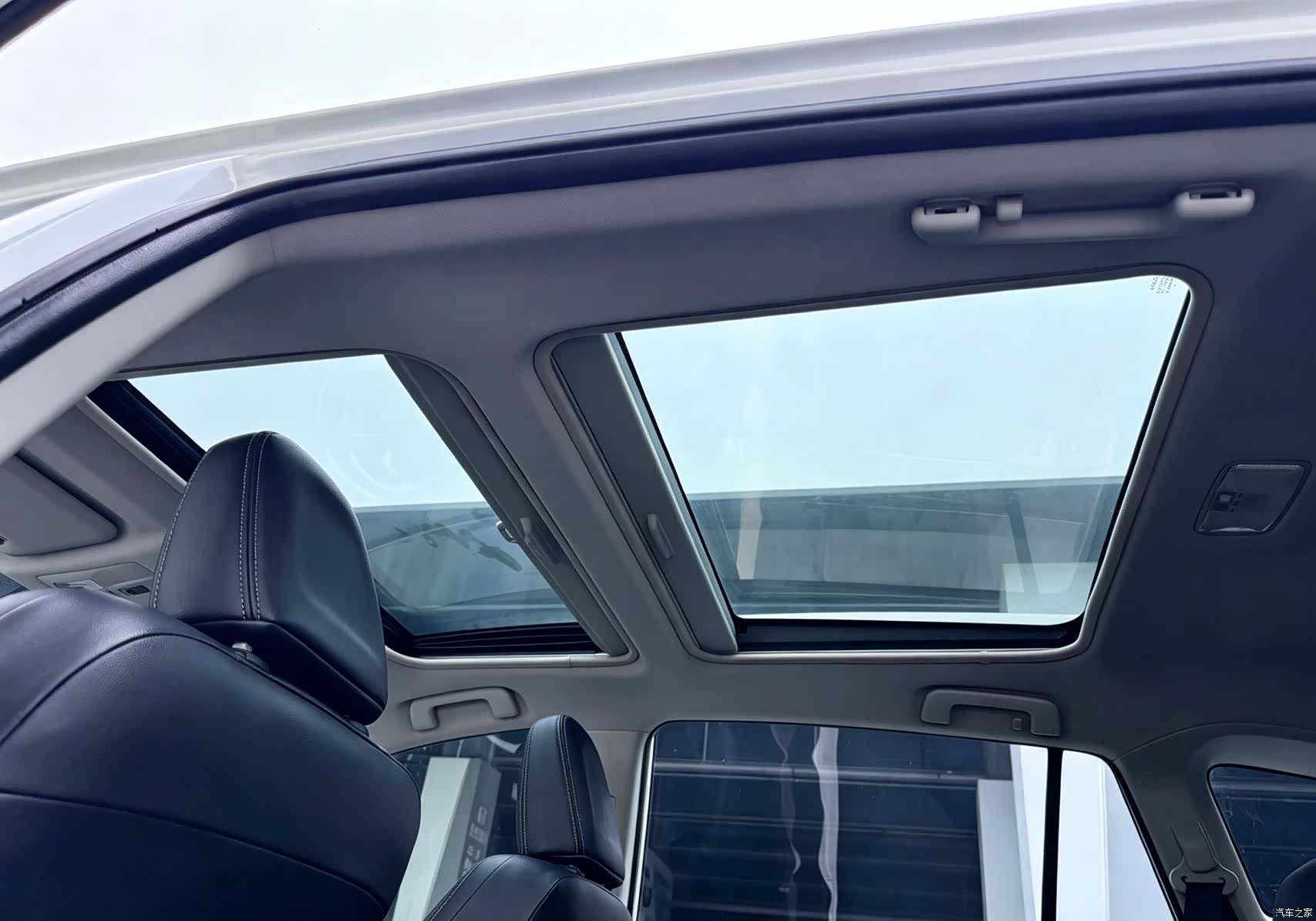 Toyota RAV4, 2015 23