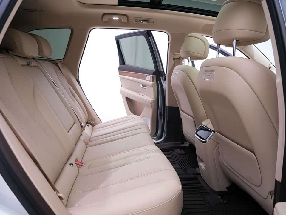 AITO Ask the world M7