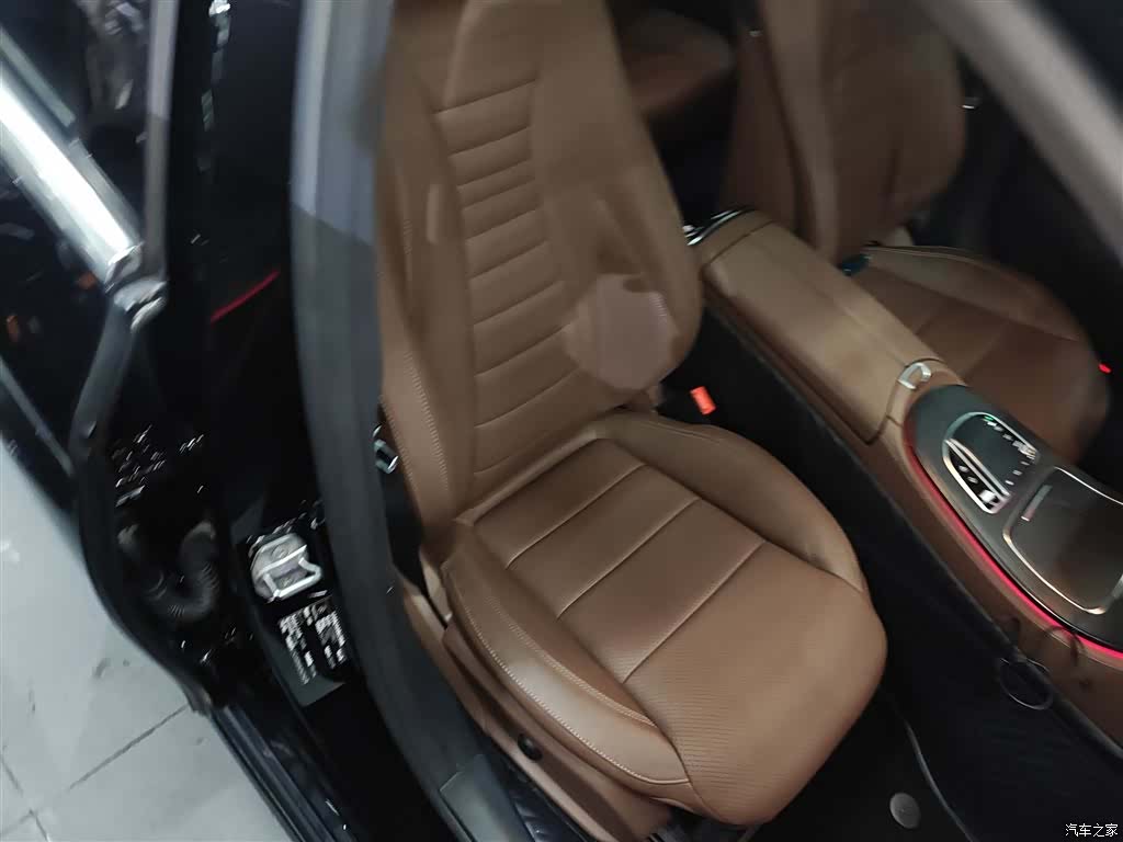 Mercedes-Benz E-Class, 2023 20