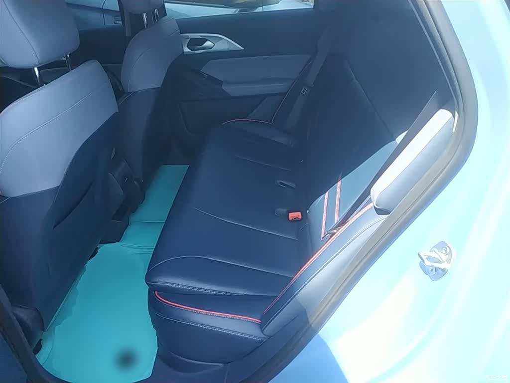 Geely E, 2022 17