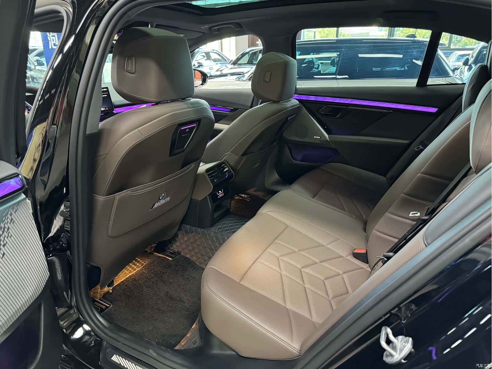 BMW 5 Series, 2025 6