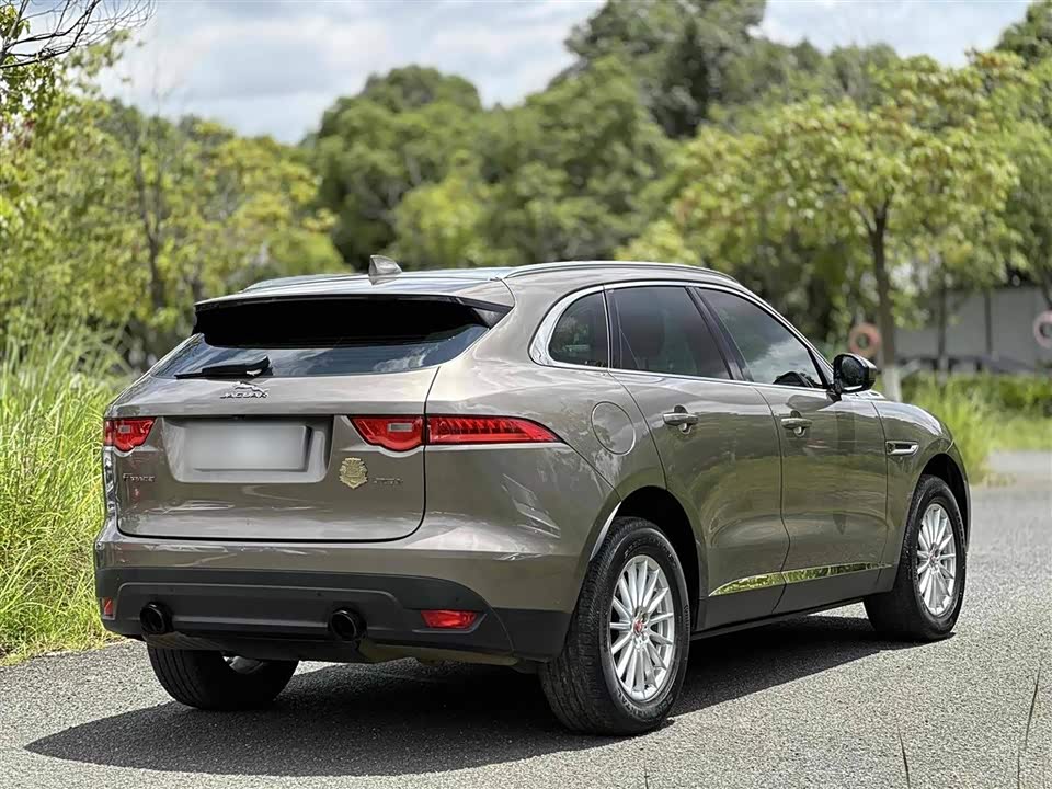 Jaguar F-PACE Jaguar F-PACE