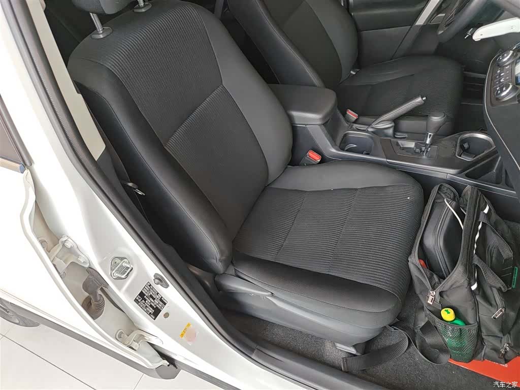 Toyota RAV4, 2018 24