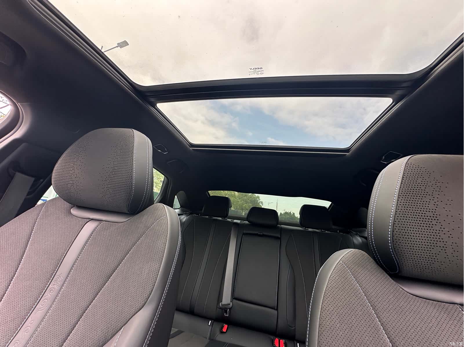 Geely Preface, 2025 18