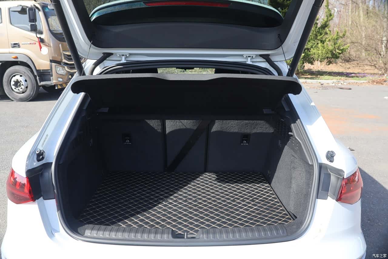 Audi A3, 2022 10