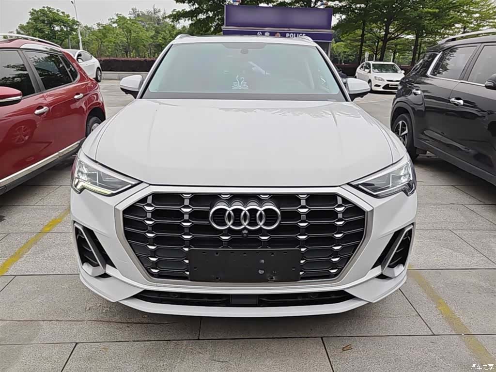Audi Q3, 2019 3