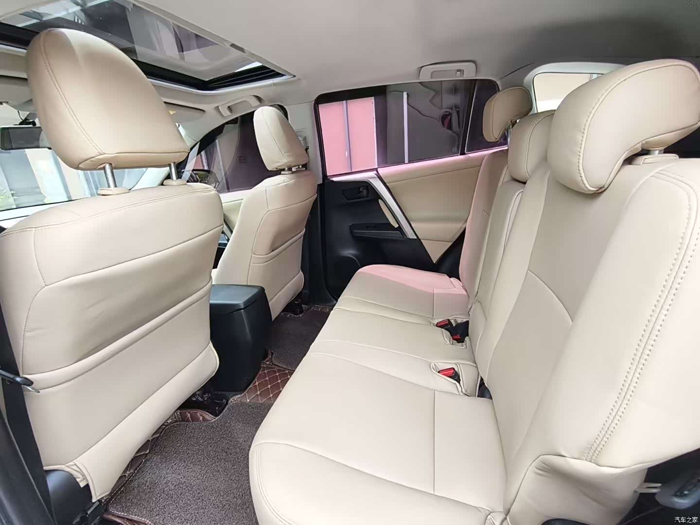 Toyota RAV4, 2015 6