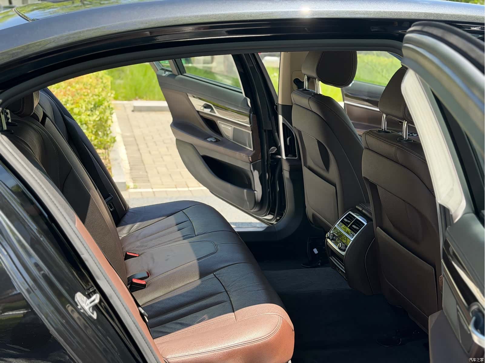 BMW 7 Series, 2016 11