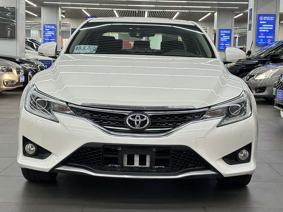 Toyota Reiz Toyota Reiz