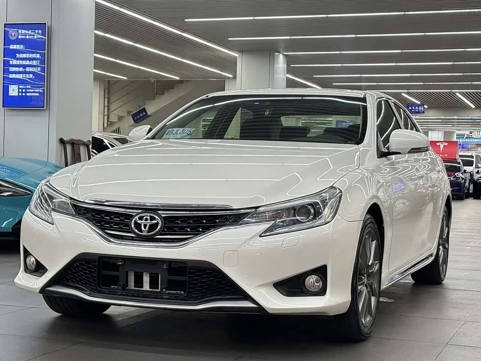 Toyota Reiz Toyota Reiz