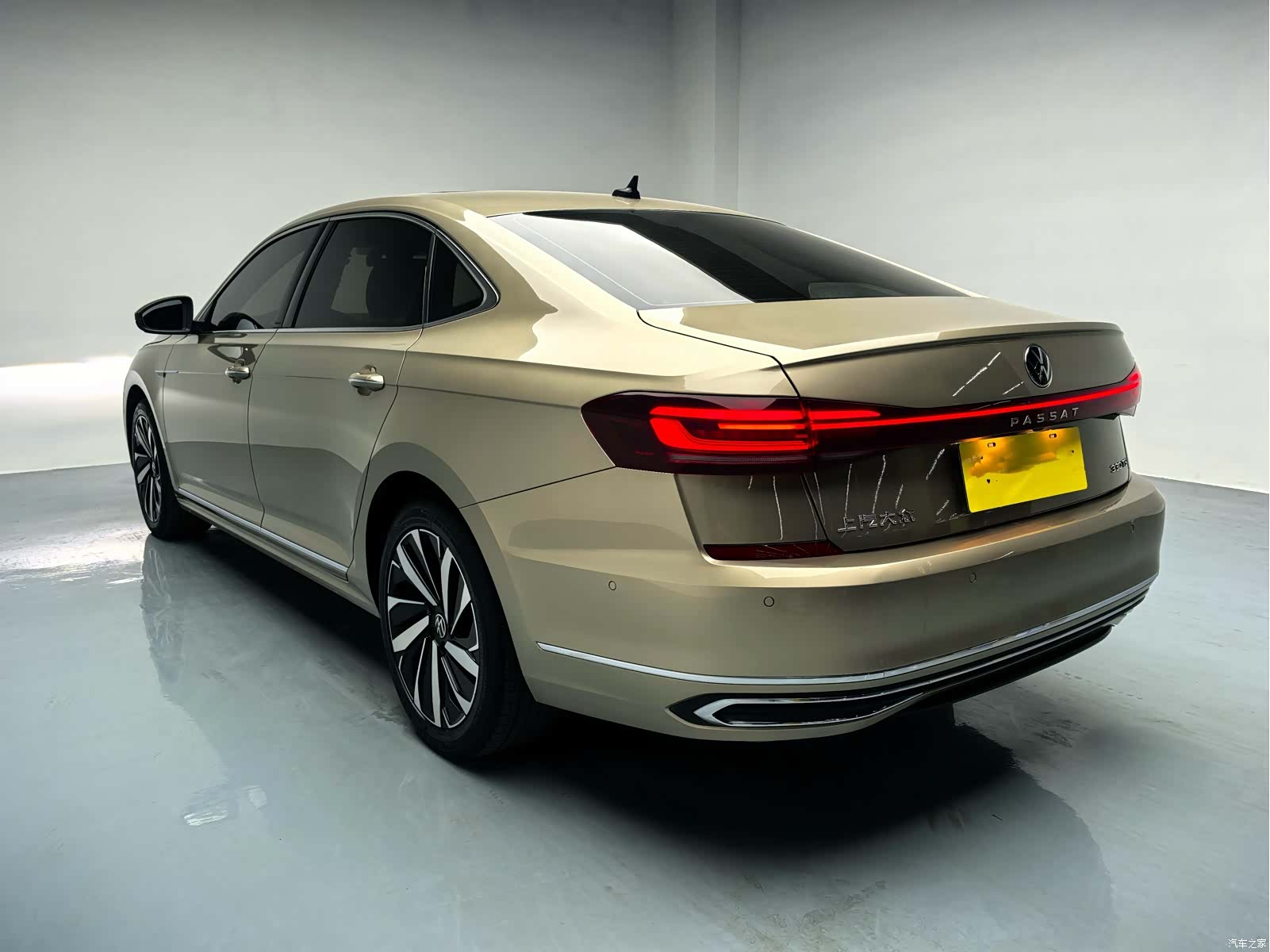 Volkswagen Passat, 2022 19