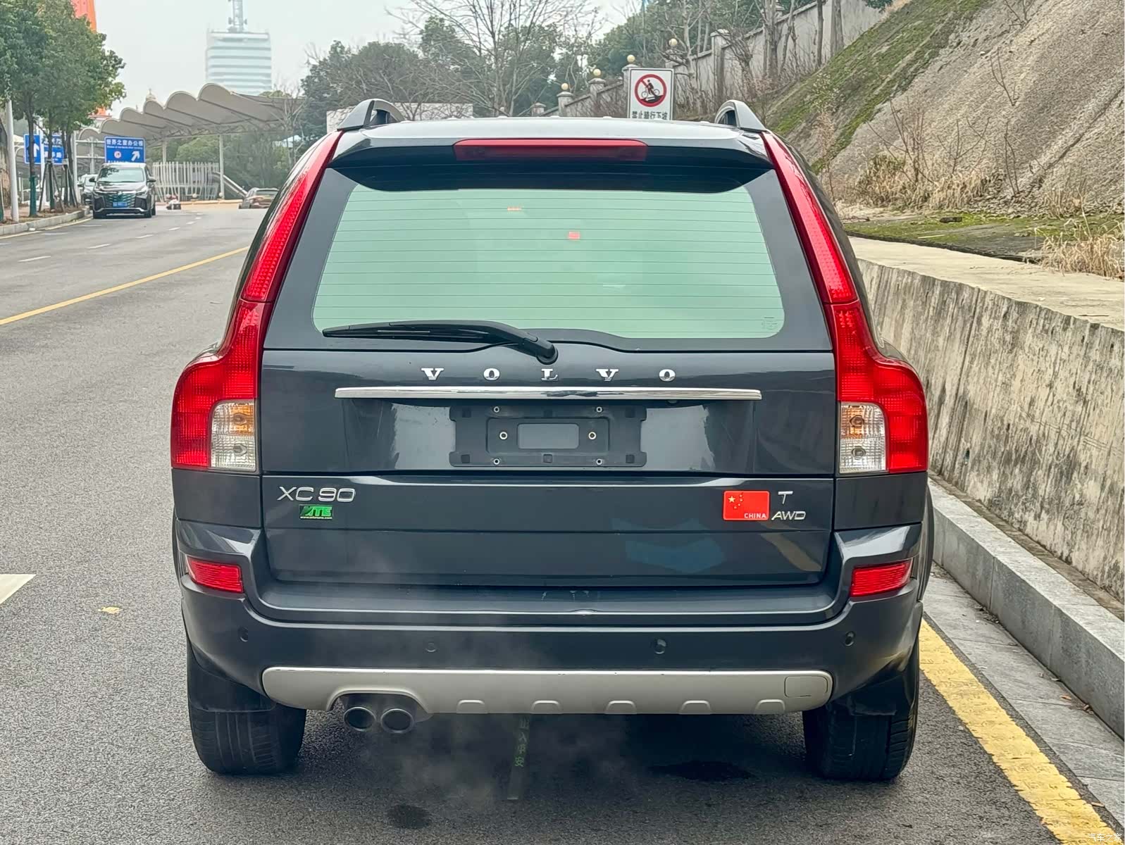 Volvo XC90, 2011 3