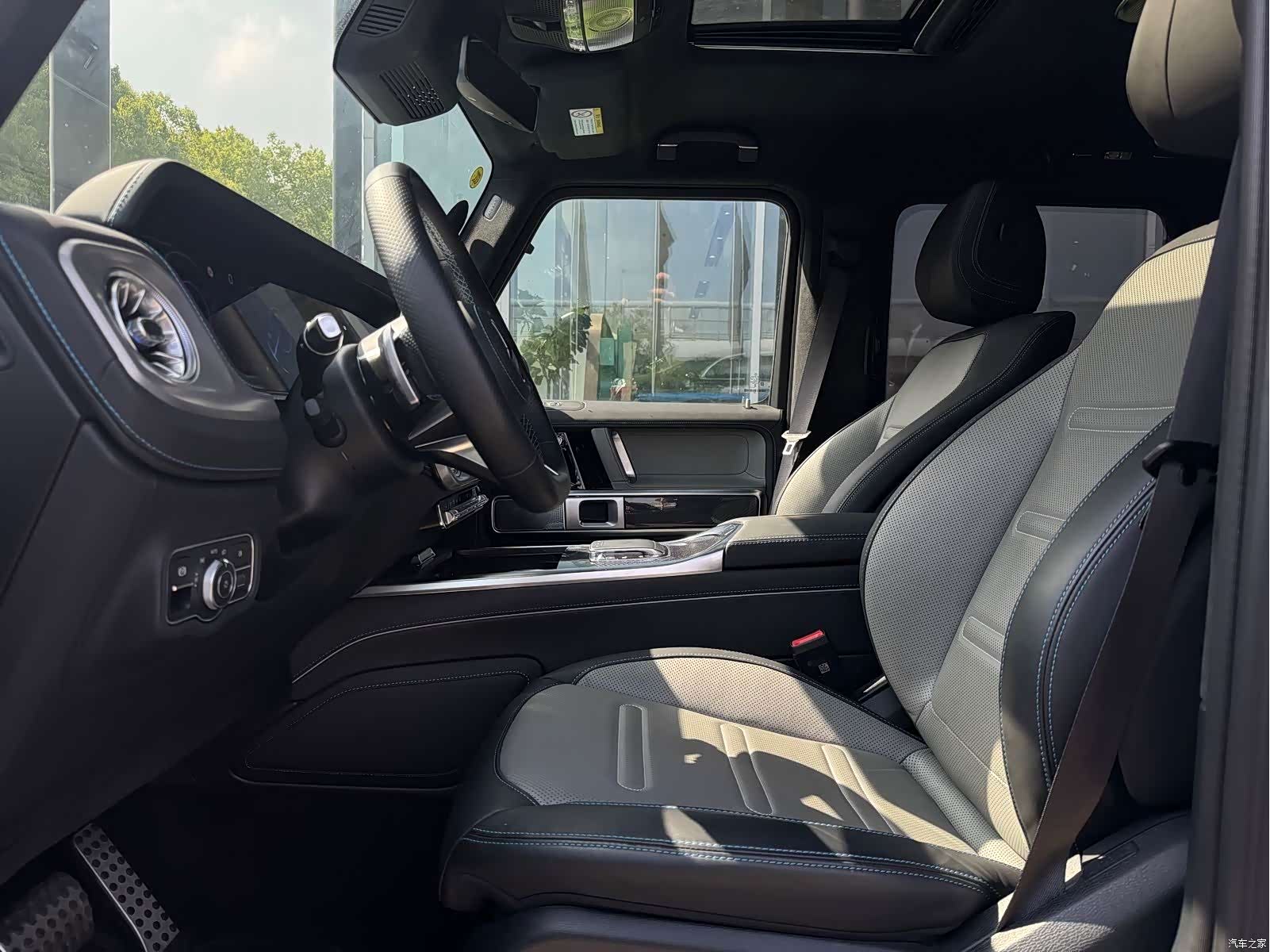 Mercedes-Benz G-Class, 2024 8