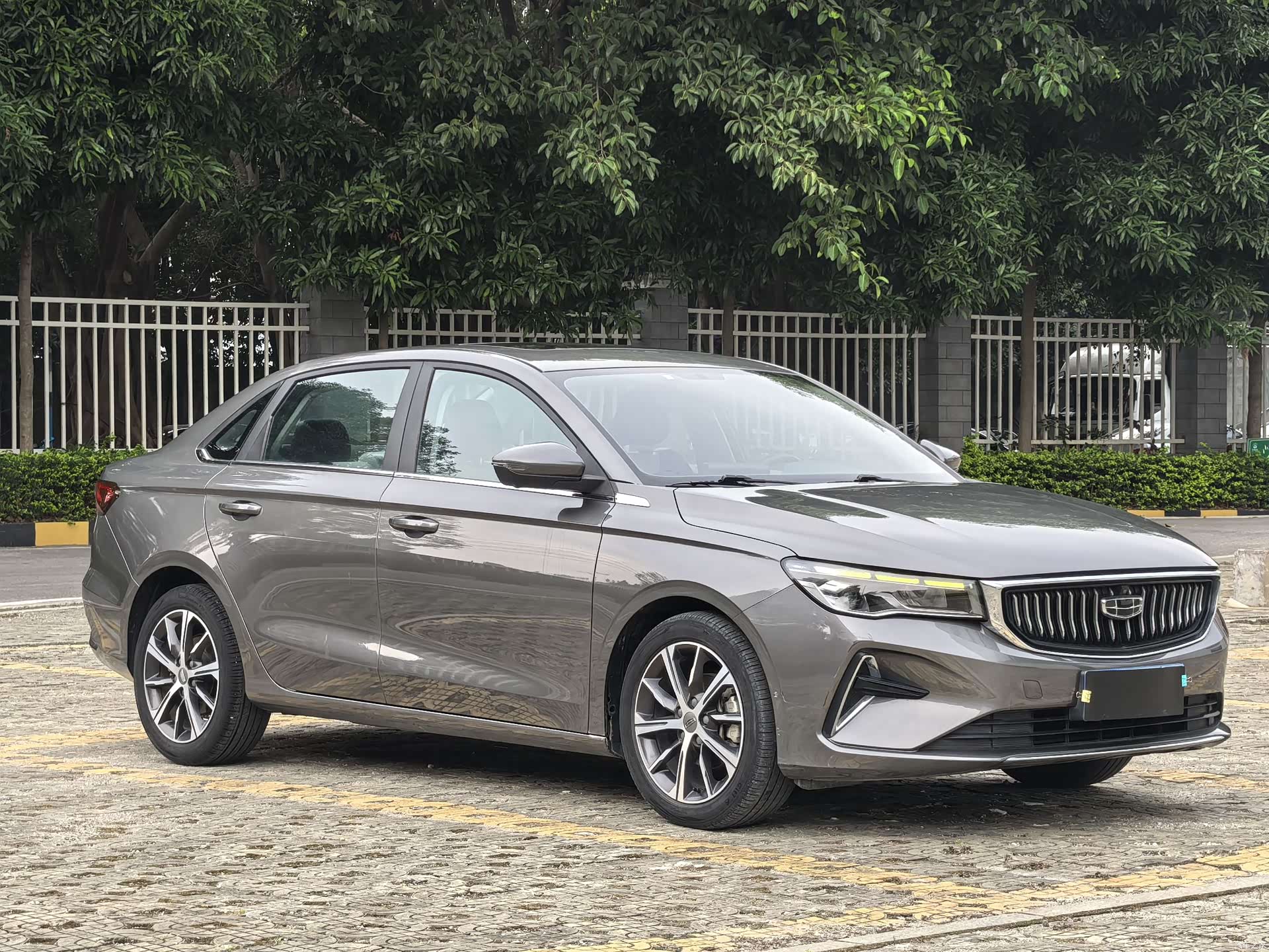 Geely Emgrand, 2021 3