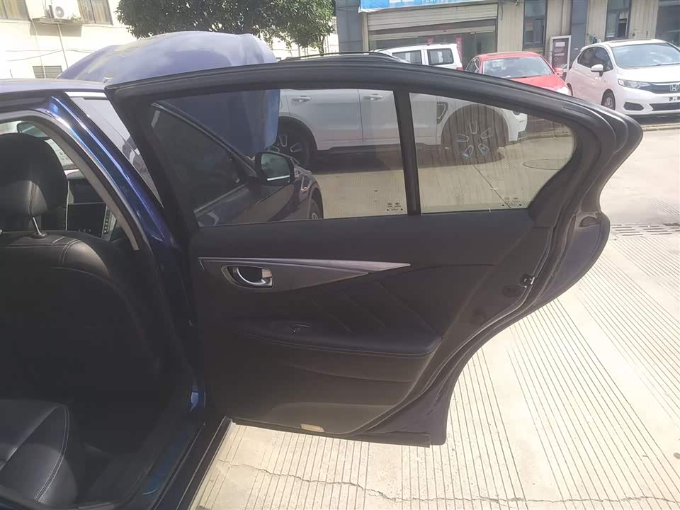Infiniti Q50L Infiniti Q50L