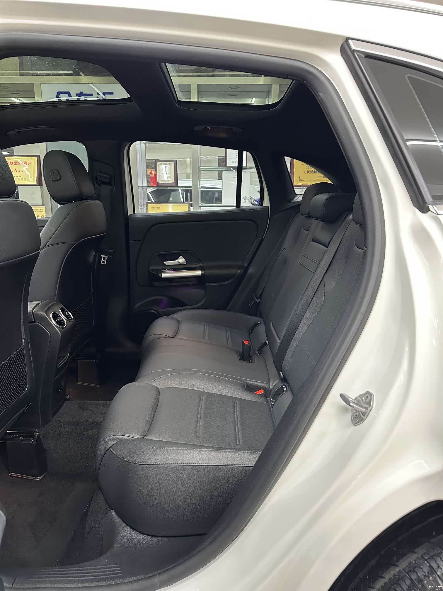 Mercedes-Benz GLA, 2022 10