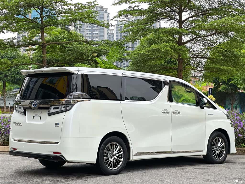 Toyota Vellfire, 2019 7