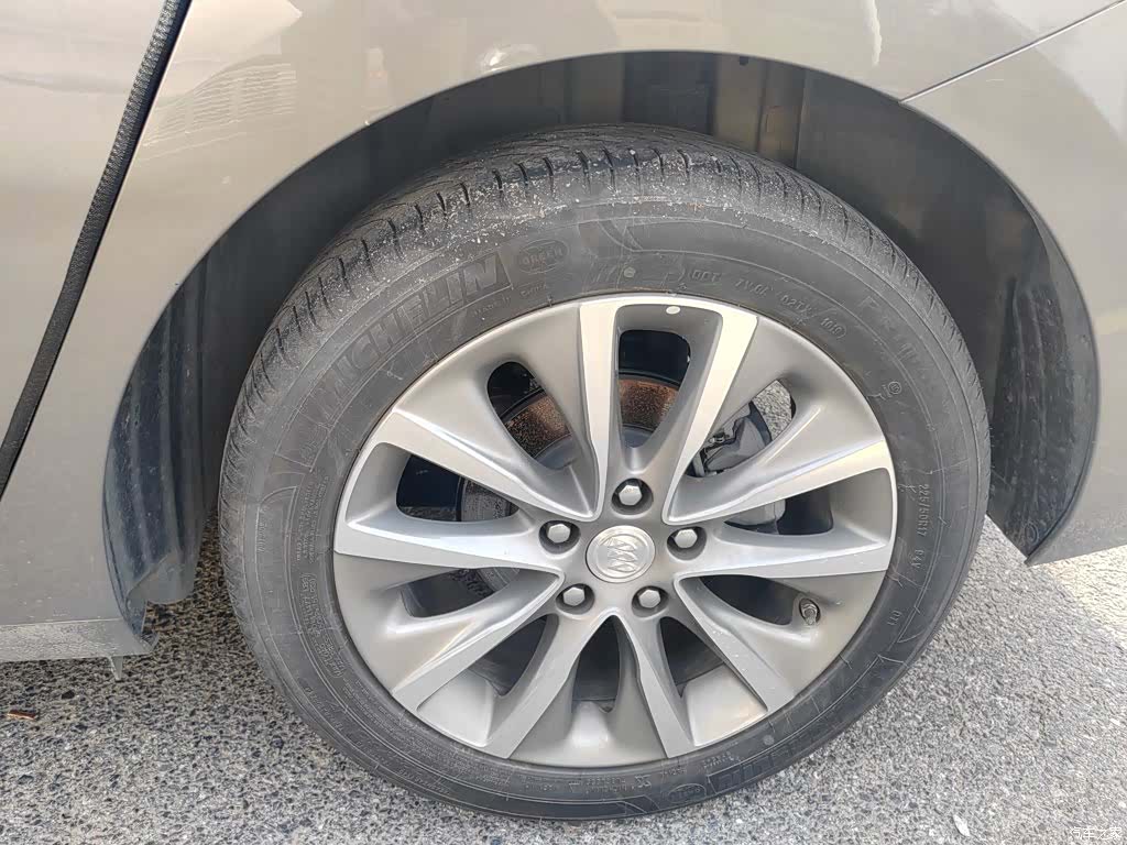 Buick GL6, 2019 18
