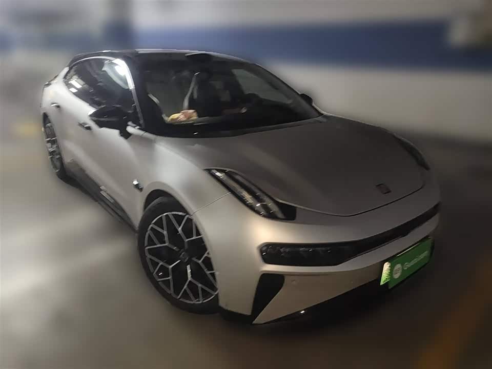 Zeekr 001