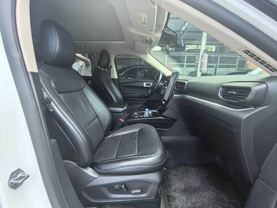Ford Explorer Ford Explorer