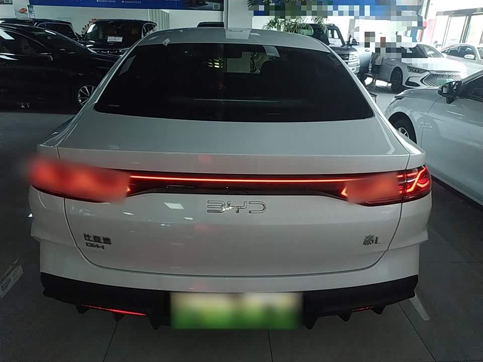 BYD Qin L BYD Qin L