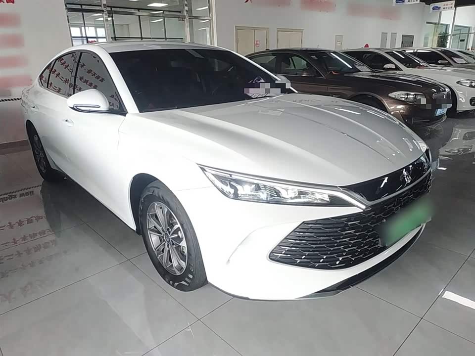 BYD Qin L BYD Qin L