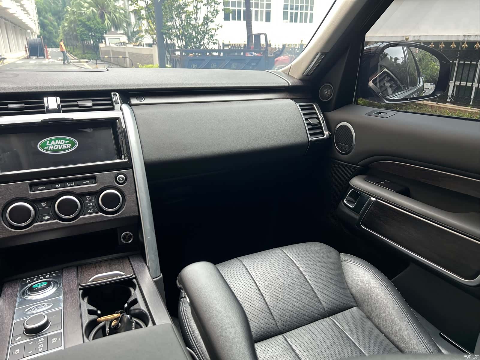Land Rover Discovery, 2019 14