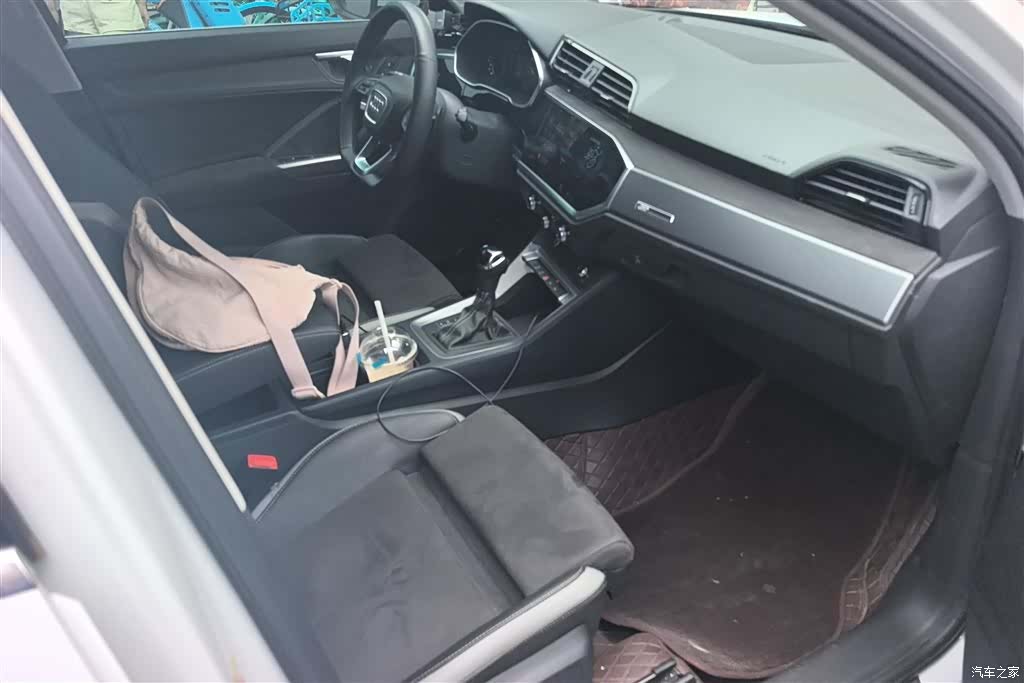 Audi Q3, 2022 8
