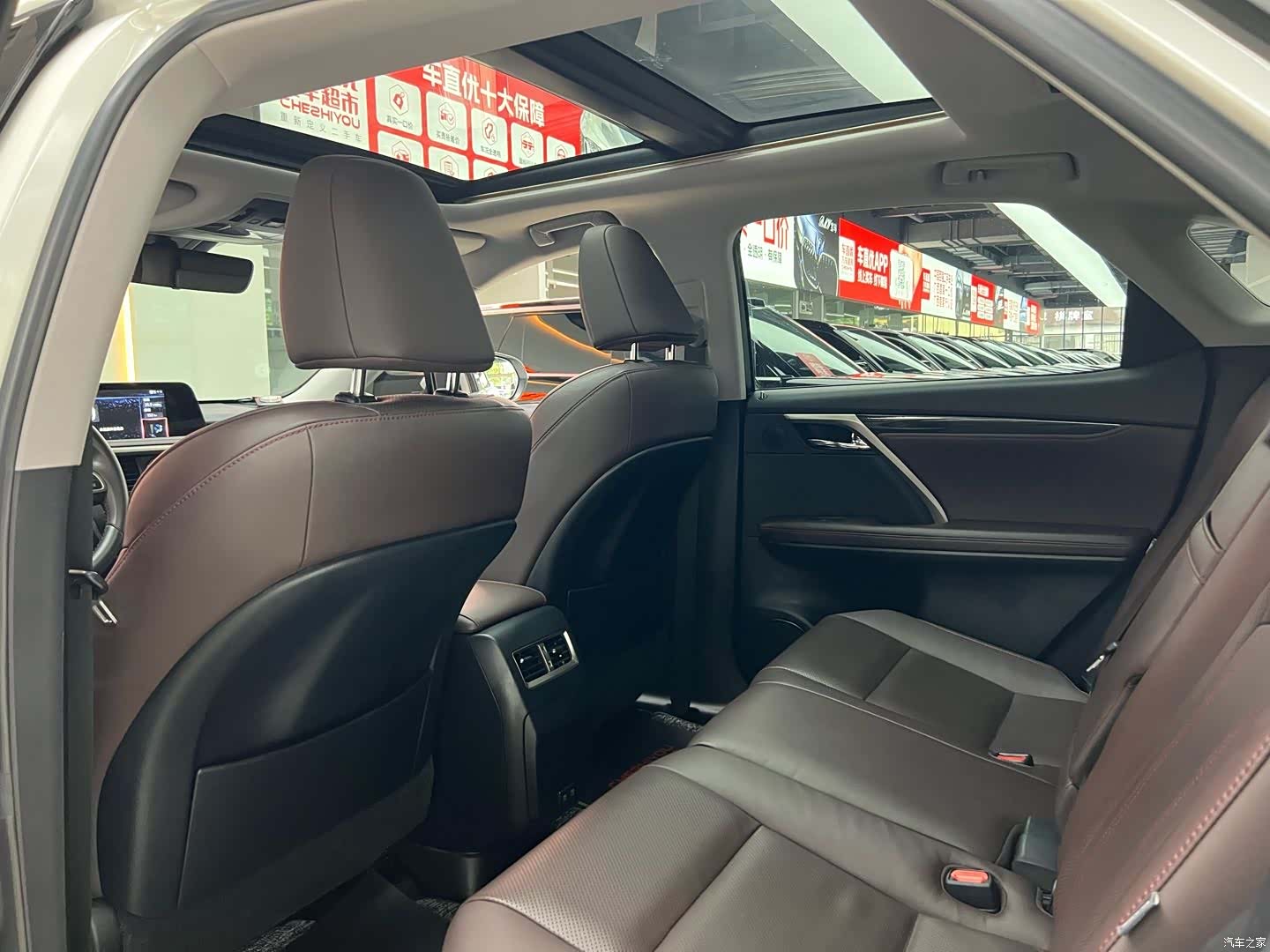 Lexus RX, 2022 11